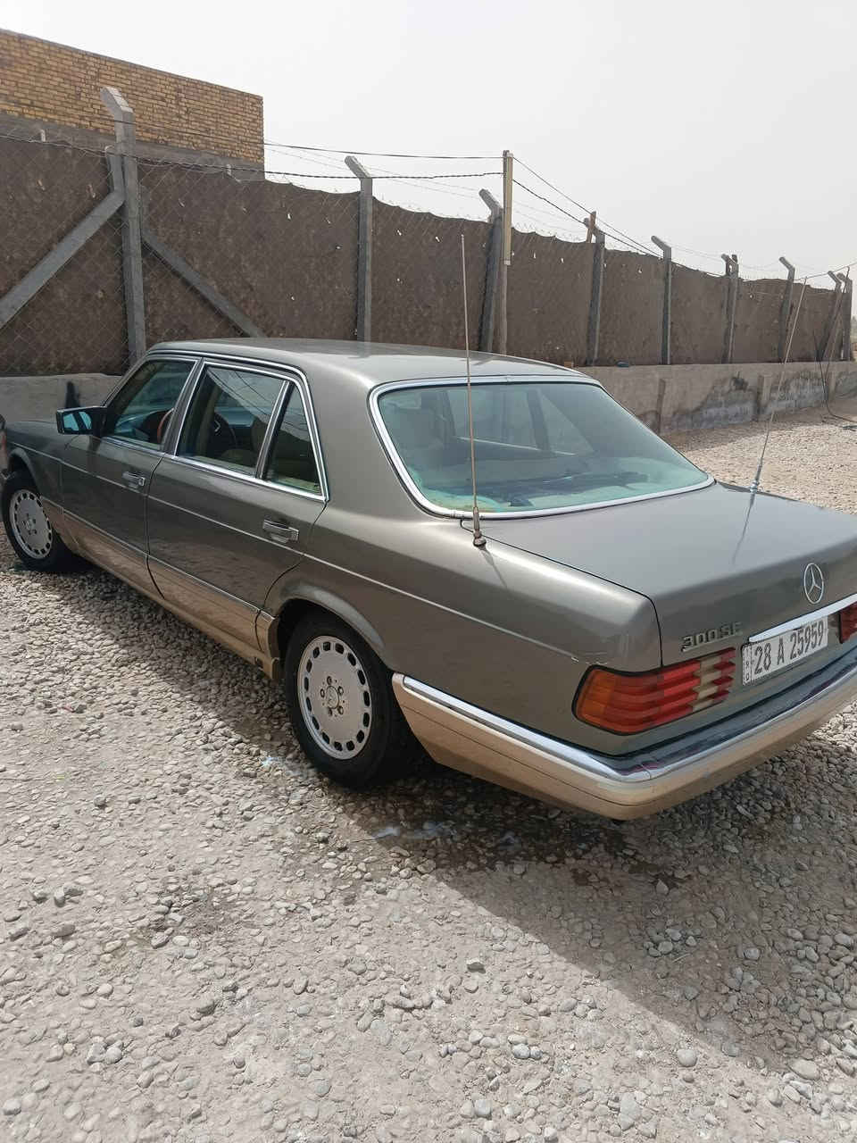 سلام عليكم مارسيدس رئاسي موديل 84سياره مشروطه كير ومكينه كفاله محور بطه  صارلي ثلاث تشر من شديتهن تبريد ثلج حداديه خير من الله تايرات نضيفات كهربائيات كله شغاله بلاد سنويه لل2027شهر سابع تنتهي سعر 55وبيه مجال اومراوس حسب القناعه عنوان سياره ديوانيه رقم الهاتف ***********
