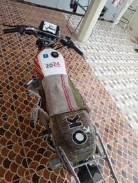 تايكر • ٢٤شكل • شاشة طافية