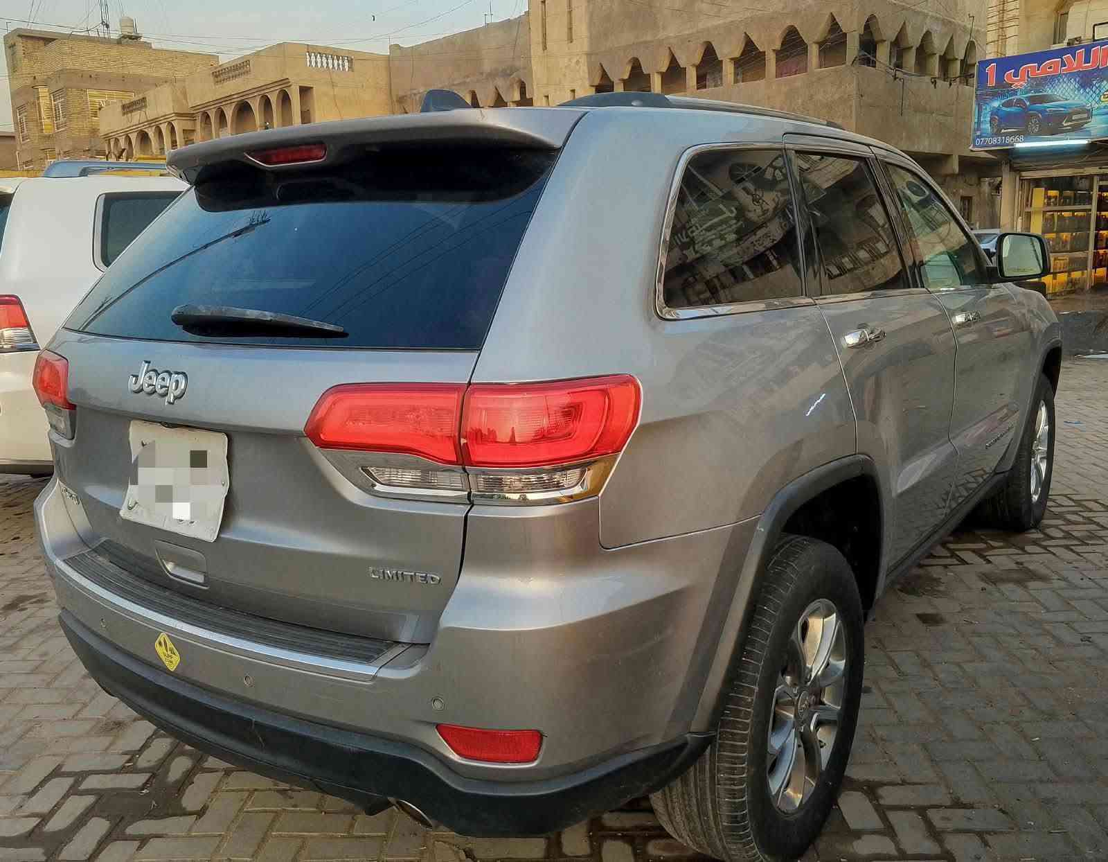 جيب لاريدو • ٢٠١٥ • محرك ٣.٥