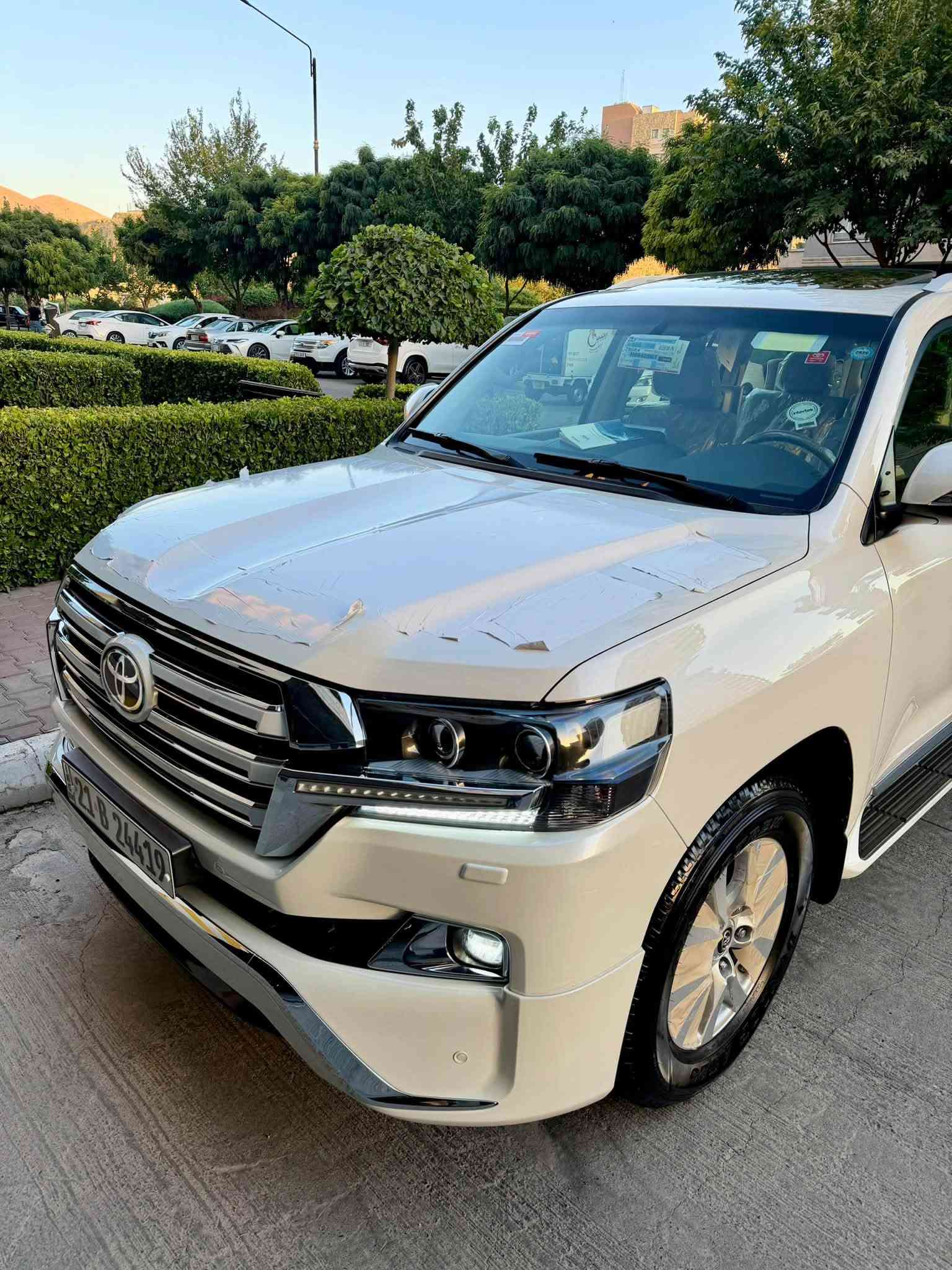 ‏Land cruiser GXR  2018  V8.4800
‏ وايت بريم اصلى
لاندكروزر 2018.
  GXR.V8.4.800
🔻ارخص سعر بكل العراق
‏‎ملاحظە : الاخوان رجائن بس بیع نقد بدون مراوس📌
أخت زيرو بل كارتون 📦📦
‏‎لاندکروزر 
2018  بريم  اصلى
‏‎💎محرک V8.4.800 سلندر 
‏‎⌛️ماشي 114 ألف
‏‎💎 بسمطين  +سماعة بيلادي +فرشات بيلادي مجوود 

‏‎💎 مكفولة كفالة عامة من الدعامية إلى الدعامية
‏‎ 💎 بدون صبخ .بدون بارد  ،بدون رصعات ،بدون حتى شخط
‏صبغ ،رمل مابي ، ..بقية كلها بشرط

‏‎🧬فول فول مواصفات
‏‎شاشة كبير لمس  حاسة رادارات
‏‎كاميرات 3 شاشات سيلاد فتحة سقف 
‏‎كشن جلد كشن كاراباي شحن موبایل  8 اريباك تبريد مركزية
‏‎بصمة تشغيل عن بعد باب جاك سلاجة ليد زينون 
‏  فورويل هوك
‏‎سيـارة عل نظافتها احسبها صفر زيرو

💎 تخم تاير دنلوب الاصلي

‏‎ 💎محرك كير بشرط مامفتوح
‏‎سيارة حيل نظيفة كلشي عل بلاد لوك
‏‎سنوية زنكة كلشي جديد مدفوع لـ2029
‏‎باسمي السنوية بشرط تحويل و خرامة 
‏‎سيارة مابيـها دينار مصرف كامل من كل نواحي

‏‎♻️نفسي يوم /تحويل و وكالة حاظر 
‏‎📍مكانك /داخل سليماني

‏‎💵 سعر 458$
‏‎☎️موبايل/ ***********
