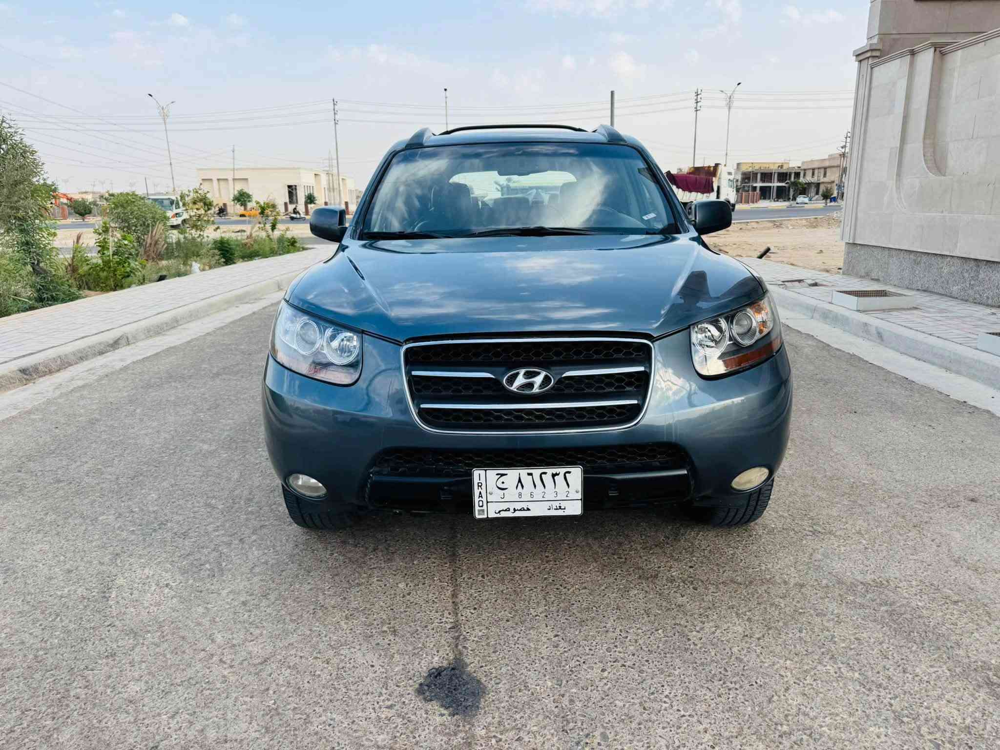 هيونداي • سنتافي • بدون تفاصيل