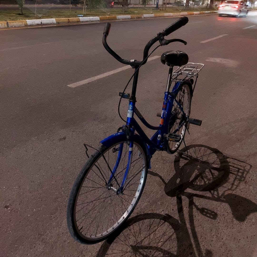 سلام عليكم بايسكل مال حاوية و نضيف شوفو كدامكم بل صور ناقصة بس بريكات
و كشن شوية تعبان سعر  85و بي مجال لطيبين مكاني ضباط مقابيل بانزين خانة مال 
حي العامل رقم ***********
