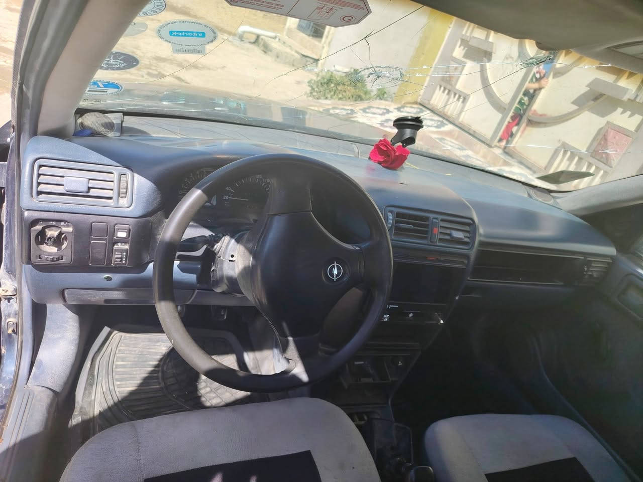 السلام عليكم عندي فكترا للبيع موديل 92حجم 18كلها شرط الشراي يتواصل على هذا الرقم***********

