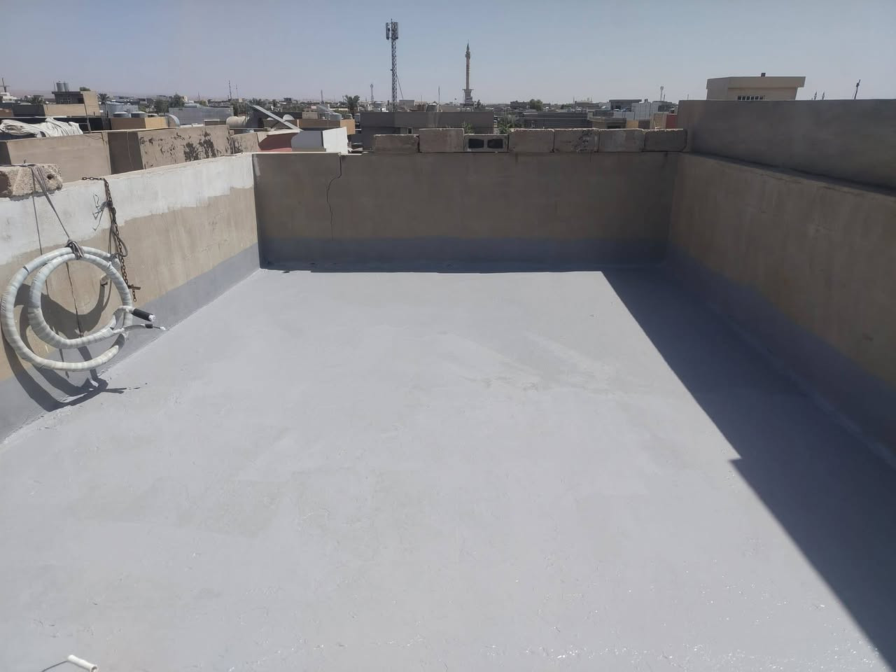 🏠 عازل الأسطح ضد الماء والرطوبة
🔹 مادة عازلة عالية الجودة للأسطح والمباني
🔹 عزل من الماء والرطوبة 💧
🔹 تساعد على معالجة التشققات والشروخ
🔹 مناسبة للأسطح والمباني
🔹 حماية أفضل للسطح وتقليل مشاكل التسرب والرطوبة
📞 للطلب والاستفسار:
***********
✨ احمي سطحك من الماء والرطوبة قبل لا تتفاقم المشكلة!
