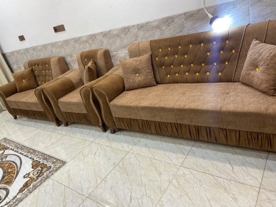 ٢٠مقعد • نضيف • بهروز