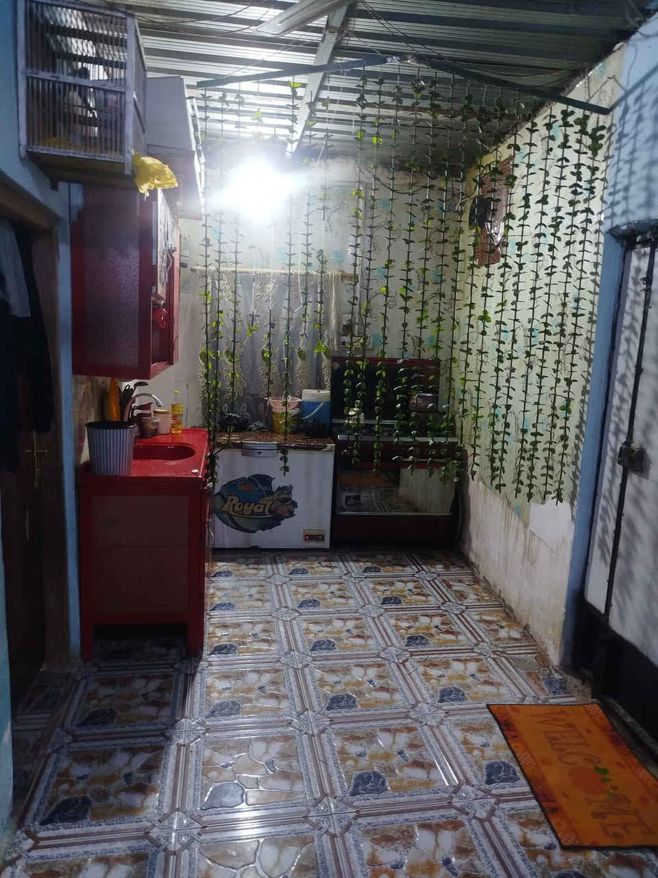 🏠 بيت تجاوز للبيع – الزبير

تعلن عقارات الموسوي عن توفر بيت تجاوز للبيع، بمساحة 200 م²، والبيت مرتب وجاهز للسكن.

🔹 يتكون من:
• غرفتين
• هول كبير
• مطبخ مفتوح
• حمامات
• حوش كبير
• كراج للسيارة
• أرضية سيراميك
• سقف جينكو + سقف ثانوي
• ماء وكهرباء
• الحوش سبابة

💰 السعر: 30 مليون قابل للتفاوض

📞 للاستفسار/***********
***********

📍 عنوان المكتب:
عقارات الموسوي – الزبير – المربد الجديد – شارع المستوصف
