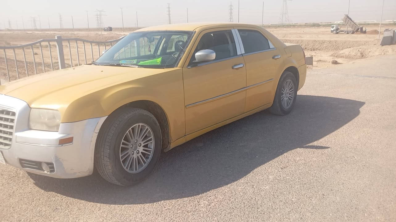 سياره اصل 10 مكينه وقير جدد مستوى شاحن تبريد شغال الشرط التحويل مكان السياره بصره تسيبه السعر 105 مقفوله من قصه من ضربه قاعد اطخها بدعامير ورا بالوجه يعني مبينه***********
