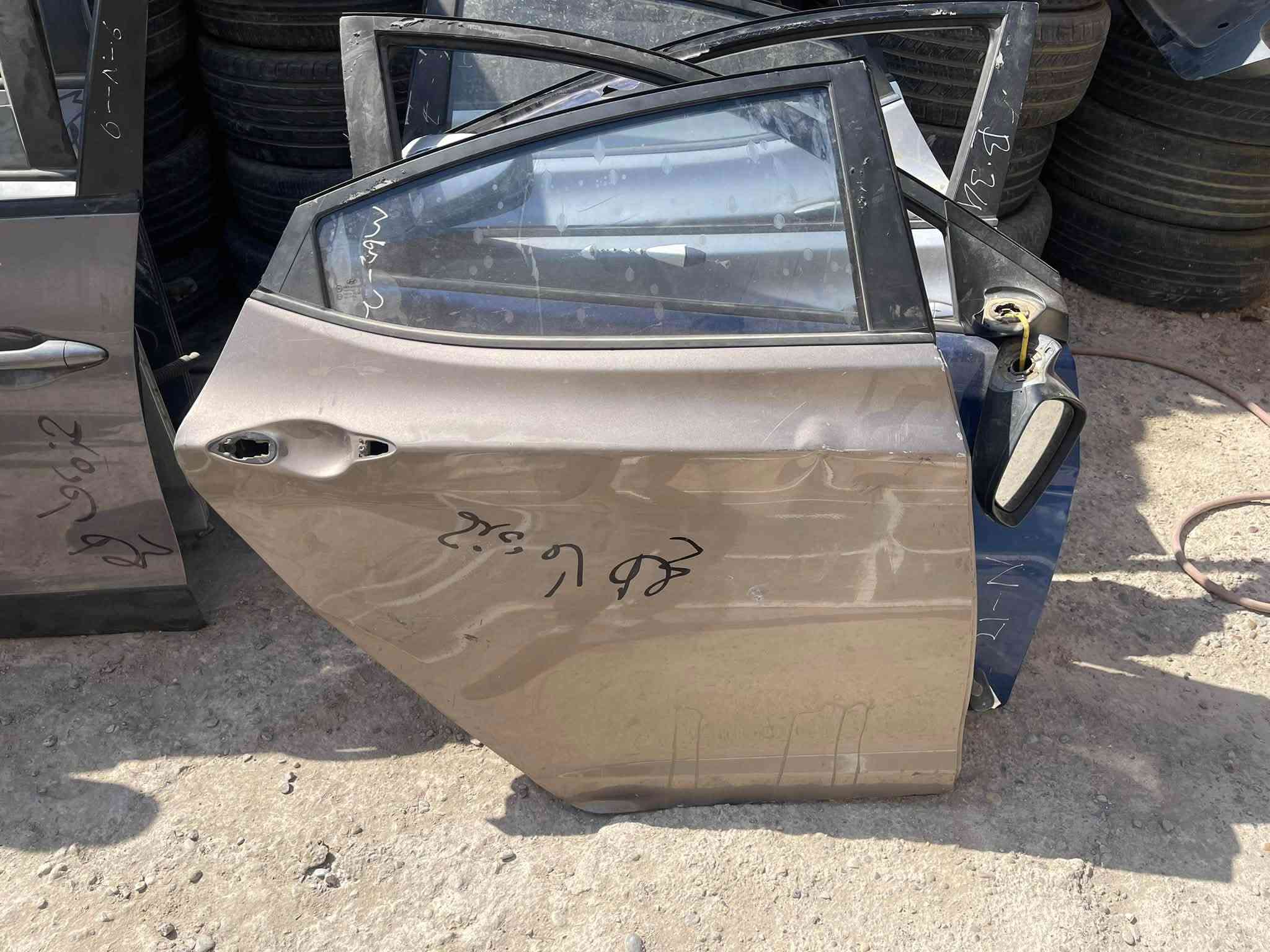 وجبه من البيبان والجاملغات للسياراة الكوريه
***********
