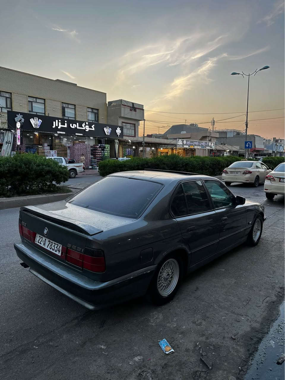 بي ام ٥٢٥ • توماتيك • موديل ١٩٩٠
