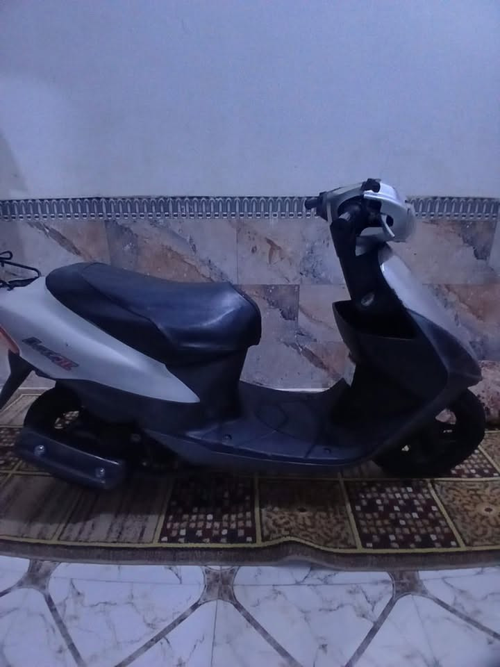دراجة ساسوكي جنطة للبيع نضيفة وشغالة 250 وبيها مجال للشراي ***********
