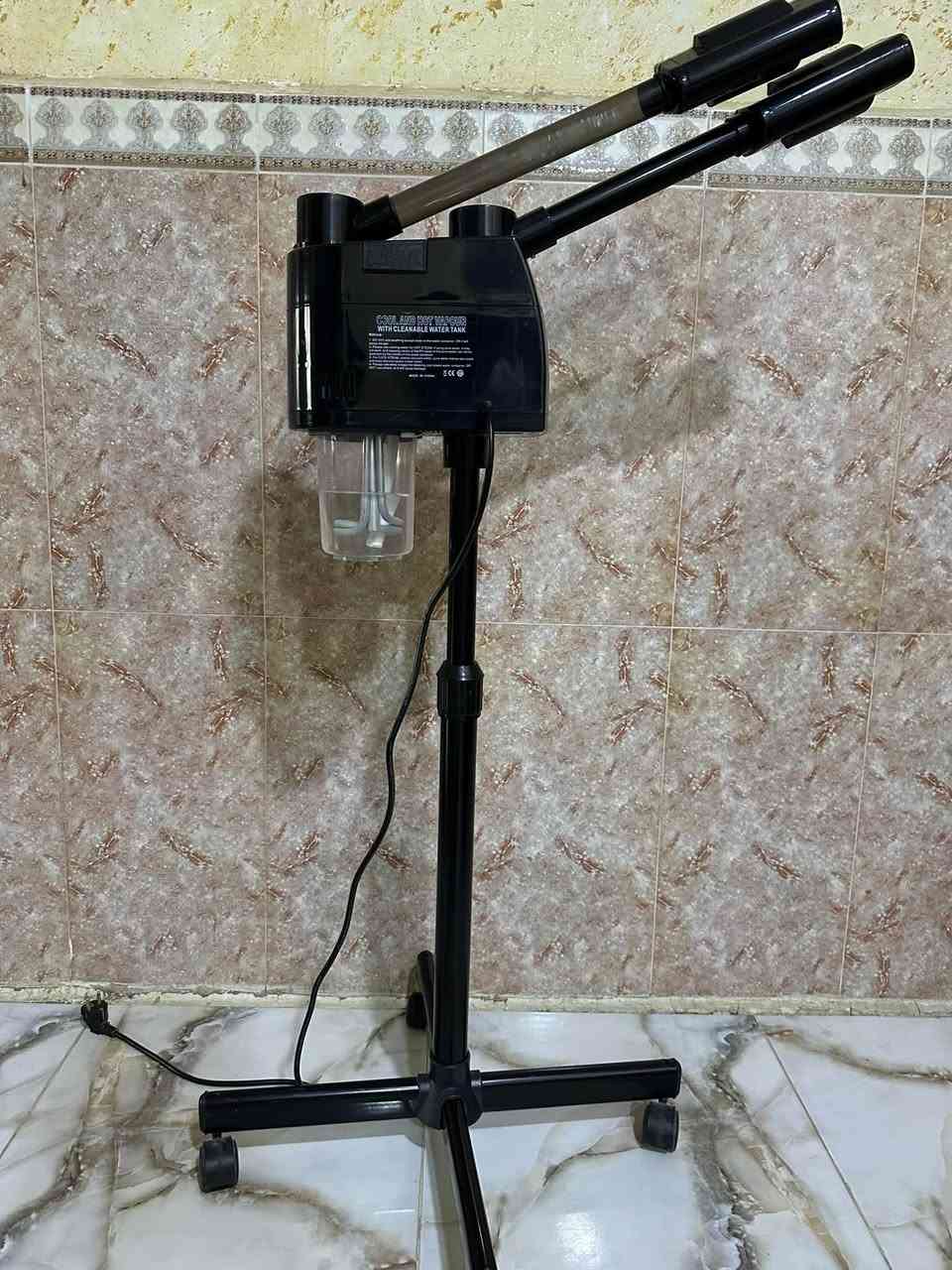 جهاز بخار نضيف جداً قليل استخدام للبيع تجي تفحصه وتشوف حار+بارد
مكاني كوت 
‏

‭***********‬
