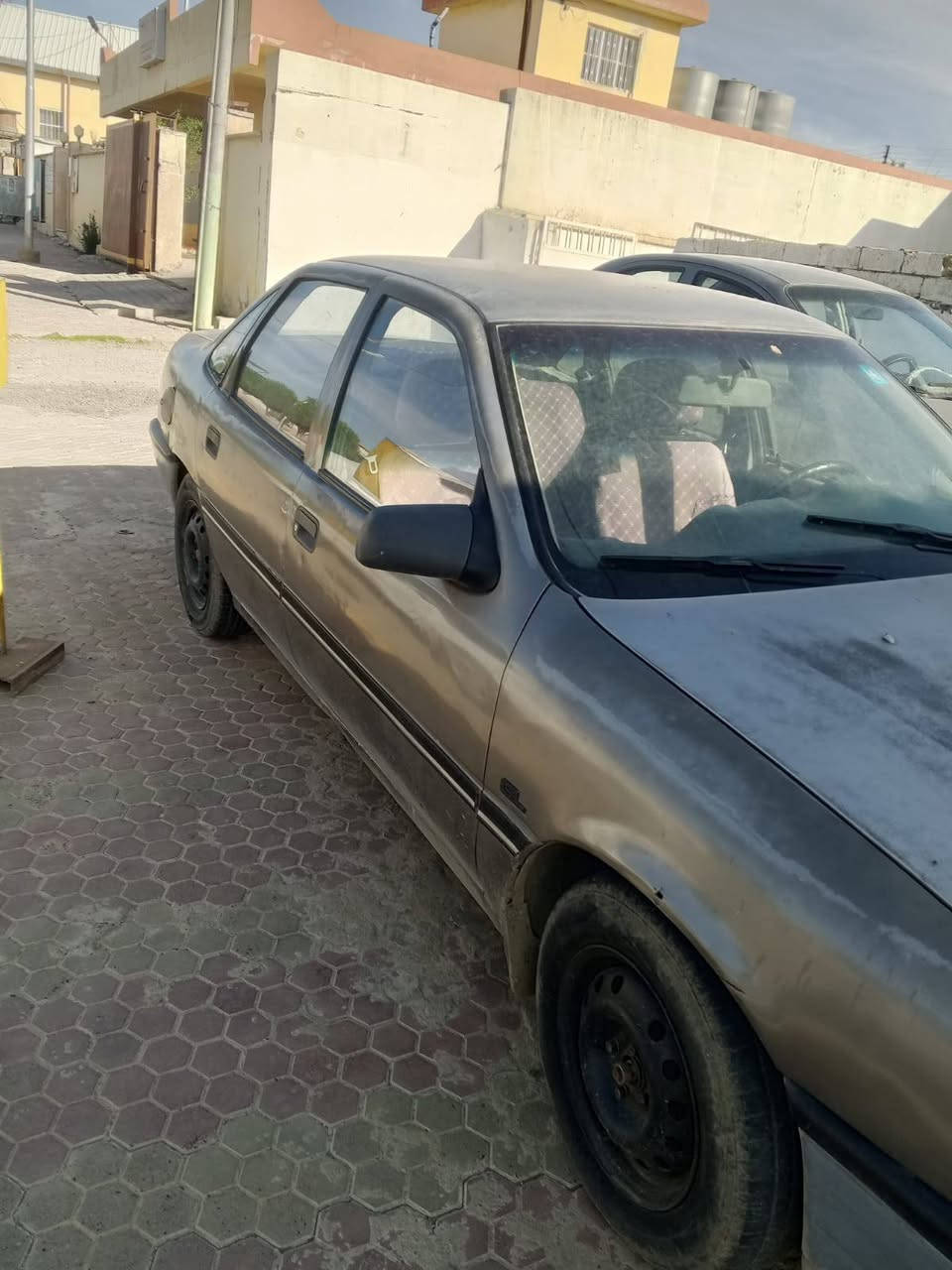 فكترا 18 • ١٩٩١ • محرك كير شرط