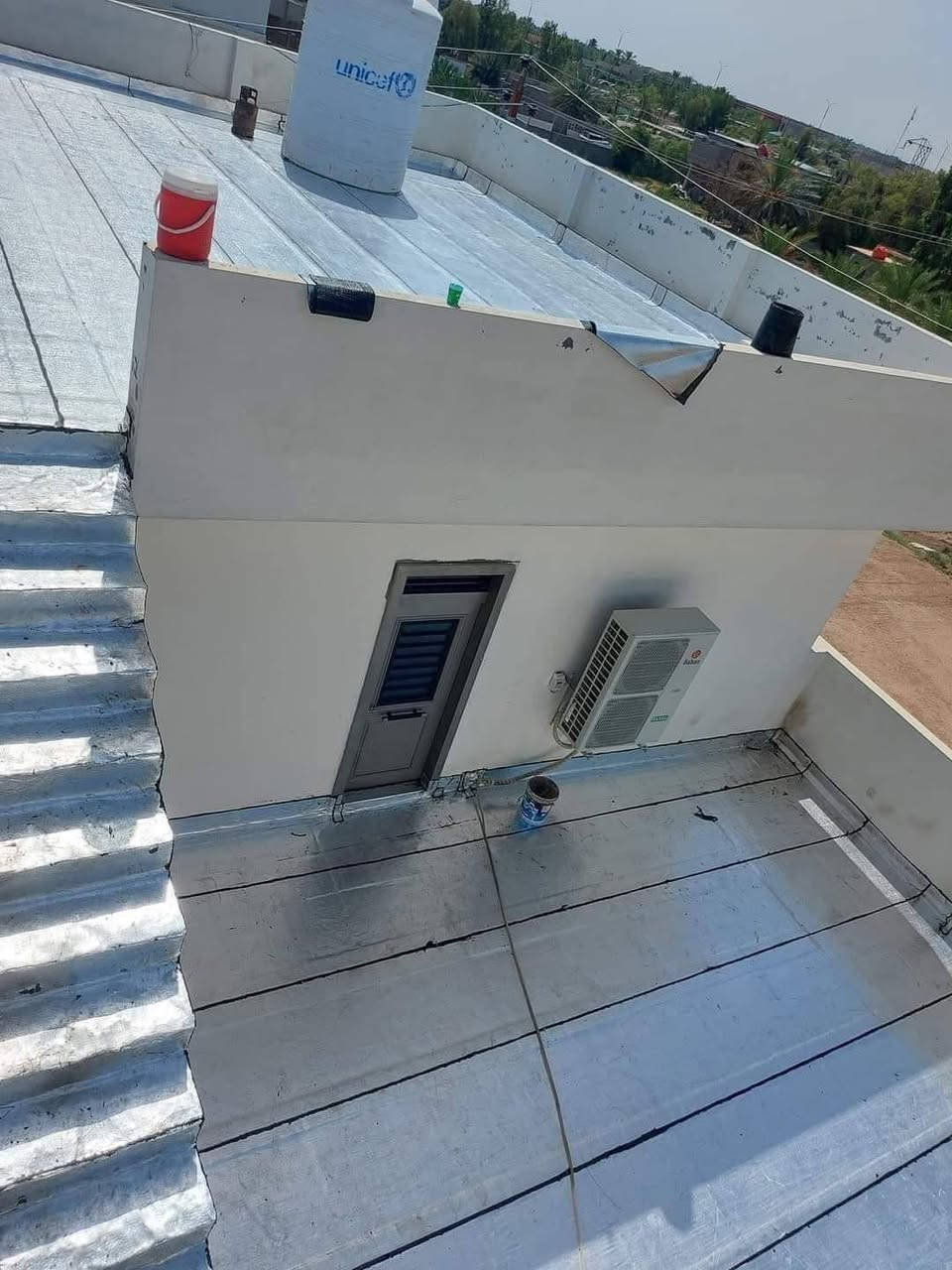 ودّع تسربات المياه وحرارة الصيف مع الأيزوكام 🌞💧
هل تعاني من: ✅ تسرب مياه الأمطار؟ ✅ حرارة السطح المرتفعة؟ ✅ تشققات ورطوبة؟
الحل عندنا!
🔹 تغليف وعزل الأسطح بمادة الأيزوكام عالية الجودة. 🔹 عزل مائي وحراري قوي. 🔹 مناسب للأسطح الخرسانية، الكاشي، الجينكو، والسندويج بنل. 🔹 تنفيذ بإتقان وعلى أيدي فنيين ذوي خبرة. 🔹 إنجاز العمل بأسرع وقت مع تنظيف الموقع بعد الانتهاء. 🔹 ضمان على جودة العمل
📸 الصور المرفقة هي من أعمالنا المنفذة على أرض الواقع.
📞 للاستفسار أو الحجز: اتصل أو راسلنا على واتساب: (***********.~***********)
شغل نظيف • أسعار منافسة • جودة تدوم لسنوات.
