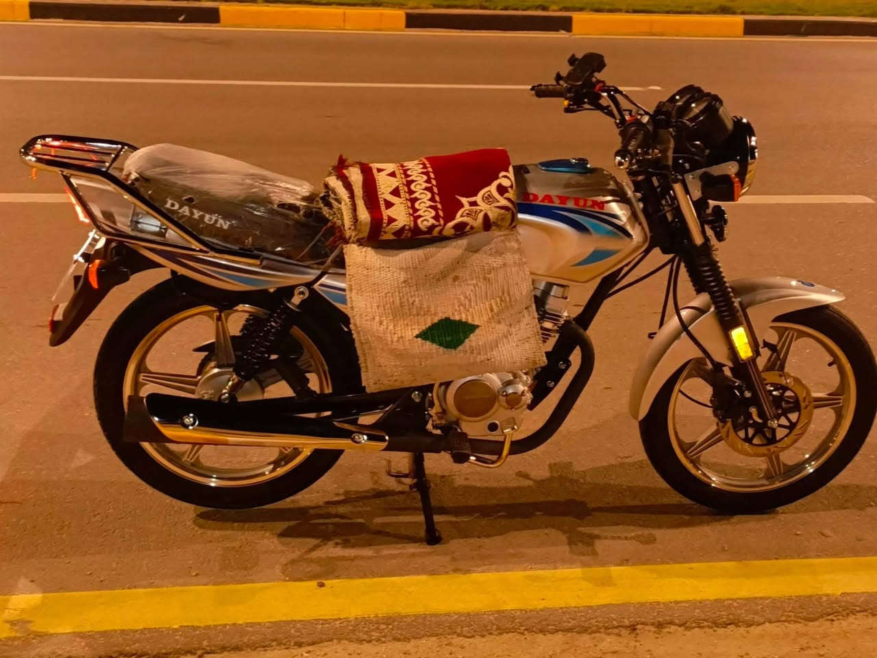 سلام عليكم دايون لبيع مديل 23 طالعه بل 26 جديد كفاله عامه ***********
