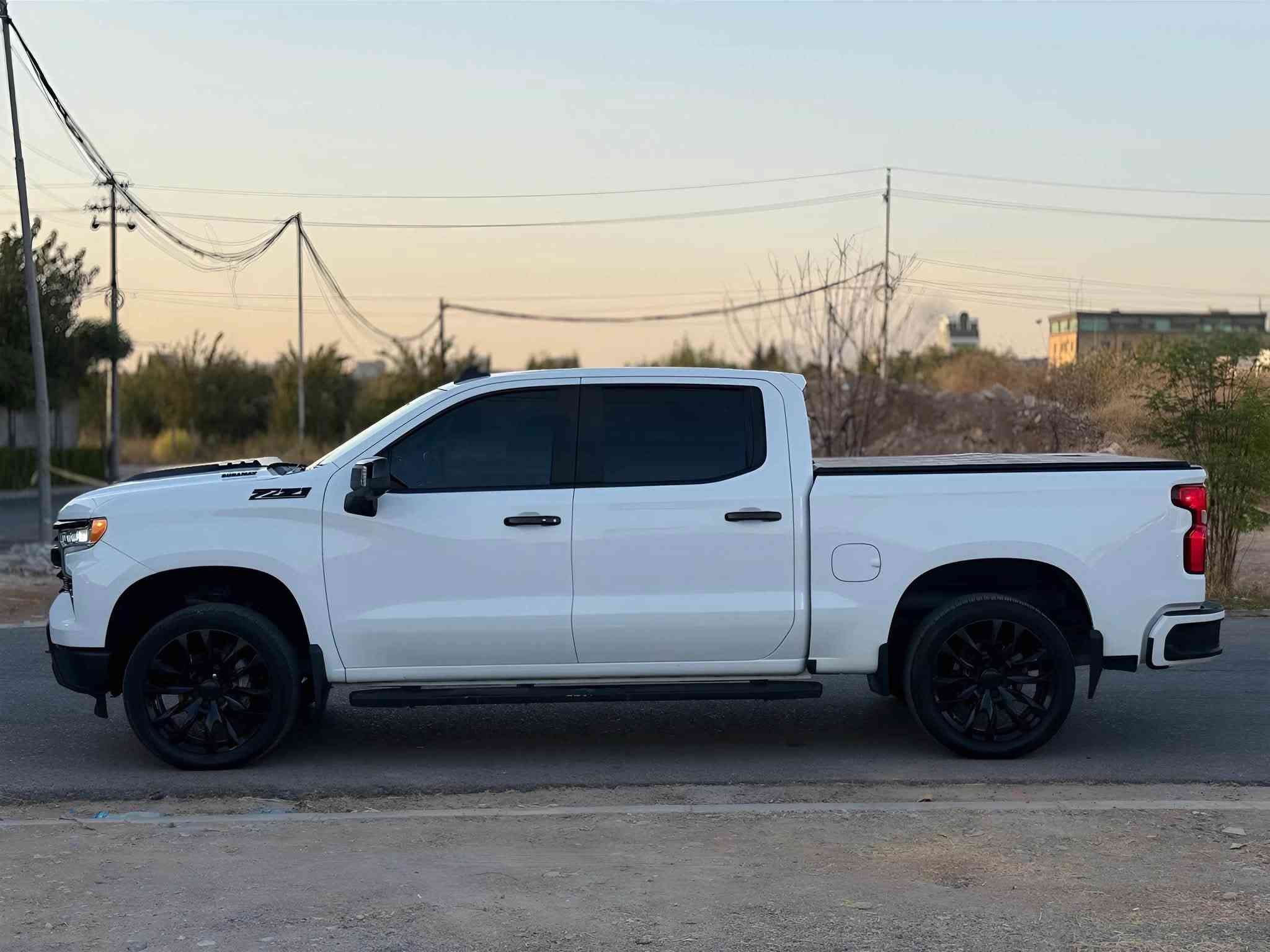 السلام عليكم ماشاء الله
Chevrolet Silverado Z71
K1500 RST 3.0
موديل: 2024
العداد: 35 الف
السيارة كاز (ديزل) مكينة V6 3.0TD توربو 🚀

امريكي دخول جديد بدون رقم تترقم شمالي
السيارة فول الفول بدون فتحة وجاية بلاك اديشن بلادي + جام اسود بلادي

. مواصفات RST Z71 بلاك اديشن
. بودي قصير باب طويل
. كيج الكتروني + شاشة كبيرة
. خمس كاميرات محيطية
. كير طرح طيارة
. كشن جلد حار بارد
. حساسات رادارات 360 درجة
. غلاف بودي اسود بلادي
هواية مواصفات متنذكر الجناية تعرفها

حادثها كلش حلو بدون دواخل بدون ايرباكات كفالة
رقم الشاصي 1GCUDEE80RZ185208

بدون مصرف جاهزة كاملة جديدة كلش
السعر: 295$ مجال بسيط وماكو بهيج نظافة ومواصفات بهذا السعر

العنوان اربيل عينكاوا
للاستفسار: ***********
