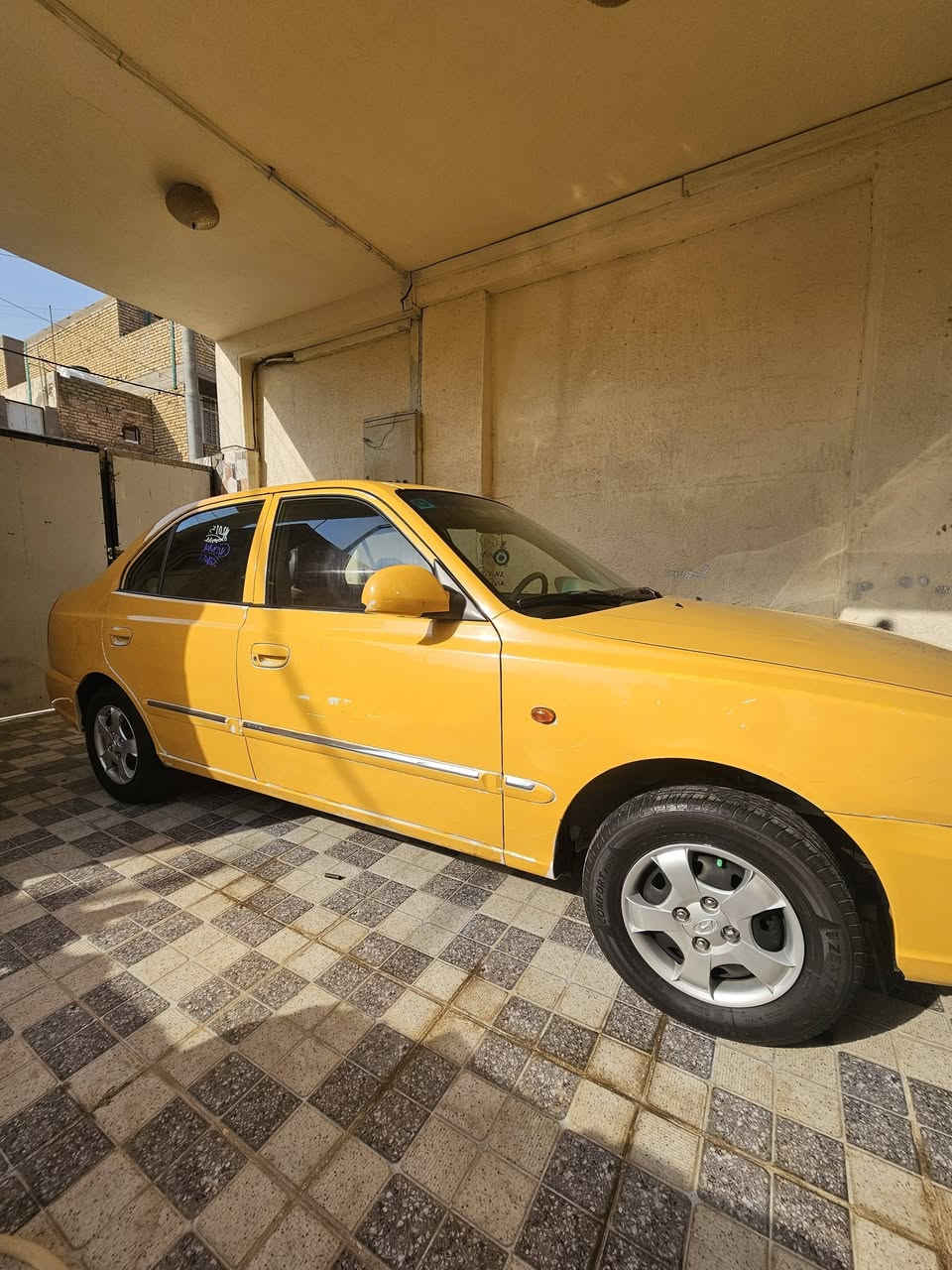 فيرنا 2015 للبيع رقم بغداد
مكينه وكير وتبريد مكفول حداديه امامي خلفي جديد تخم تاير وباتري جدد بيه بارد باب صدر  بصيط مابين موضح بل صور  حافت البنيد وربع جاملغ صبغ موضح هم بلصور 75 بيه مجال بصيط مكاني كوت ***********
