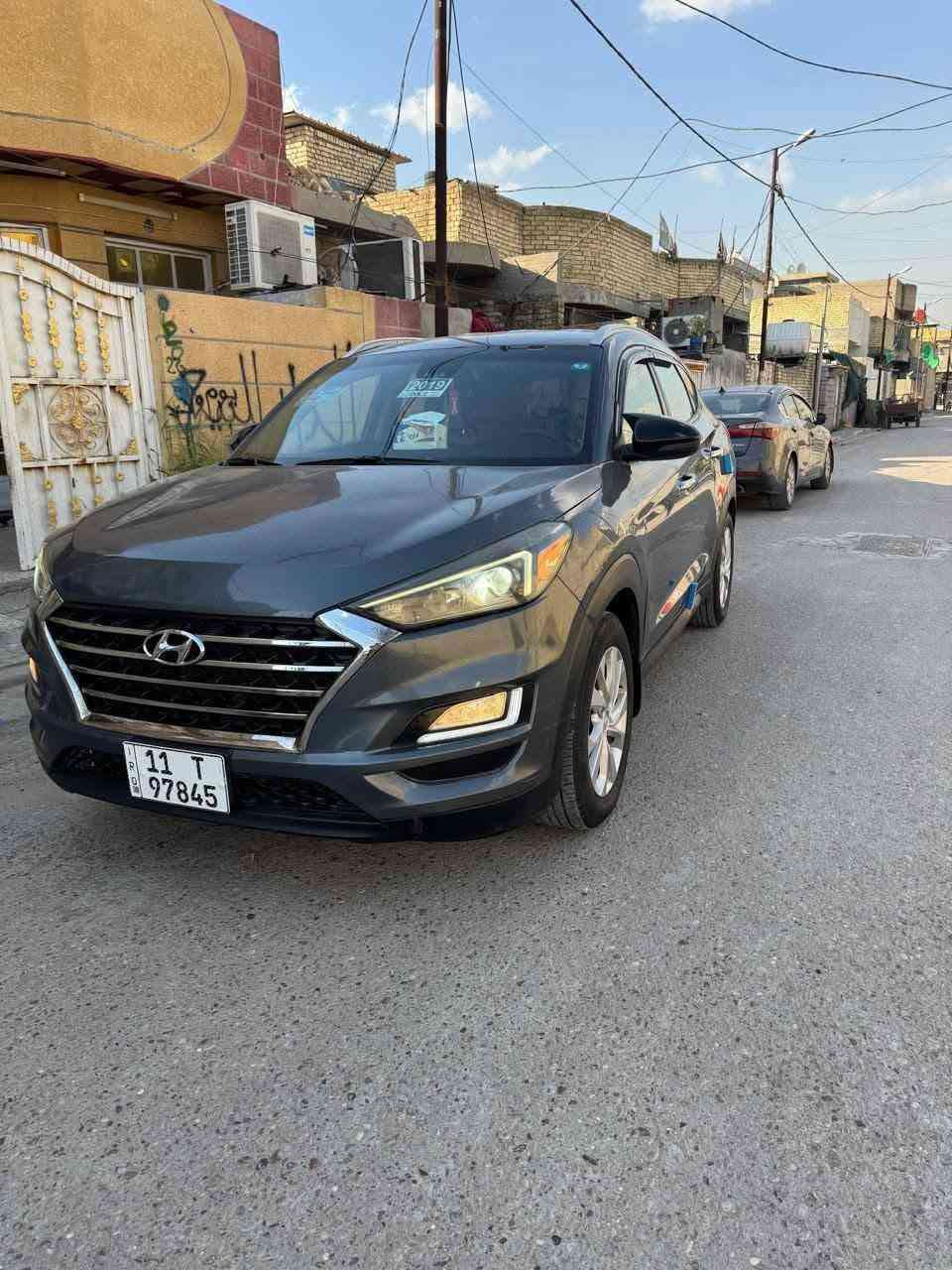 السلام عليكم للبيع توسان موديل 2019
وارد امريكا سونار مرفق بالمنشور
فول مواصفات عدا البانوراما 
بصمه جلد فول تحكمات 
هند بريك بصمة تحديد مسار 
محرك 2000 مكفول كير مكفول
تخم تاير حدادية جدد
باسمي هزة وسنوية جدد 
المكان بغداد جسر ديالى القديم 
الرقم ***********
السعر 124
