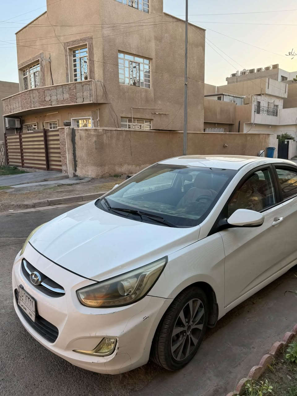 سلام عليكم اكسنت ٢٠١٦ خليجي رقم بغداد
مشروع وطني ماشيه ٩٤ كلين نضيفه بدون صبغ
مع وجود فتحه محرك ١٦٠٠ تبريد شغال سياره نضيفه 
السعر ١١٠ وبيهة مجال قليل 
رقمي ***********
العنوان بغداد اليرموك
