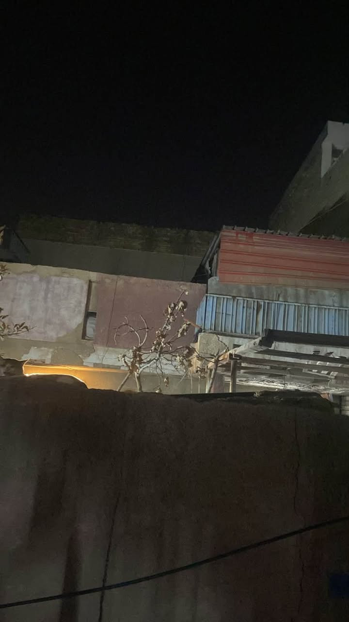 السلام عليكم قطعة للبيع 🏠
الموقع 📍:- بيت بل شعب حي تجار قرب اعداديه عدن القديمه 

التفاصيل ℹ️ :- بيت قديم ينباع كاع

  الدار ٢٤ الزقاق ٢٧ المحله ٣١٧

 المساحة ✏️ :-  258 
 
الواجهة 10.40
 والنزال 22.25 

 للاستفسارات☎️ :- ***********
***********
