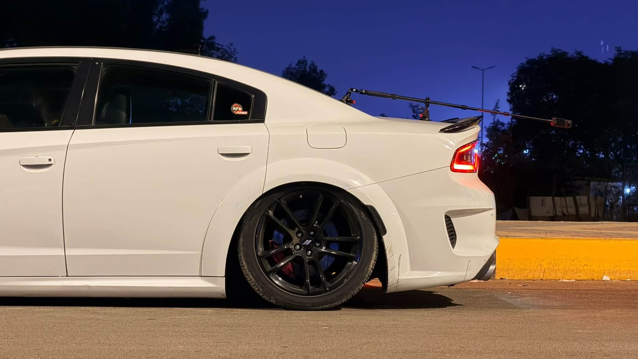 للبيع: جارجر وايد بدي SRT موديل 2020 🔥
باسمي تحويل ثاني يوم

🚗 الممشى: 36,000 ميل 

⸻

⚙️ المواصفات:
 • فول مواصفات عدا الفتحة
 • رادار جانبي
 • حساسات أمامي وخلفي
 • كشنات كنتارا (حضن) تدفئة + تبريد
 • ميموري خزن 3 وضعيات
 • باقي المواصفات المعروفة للفئة

⸻

🔥 الإضافات:
 • برمجة وتفريغ مصطفى إيكل
 • نظام تعليق هوائي S2 Plus من فيرست كلاس (تحكم شاشة) 
 • شوتة afe
 • AFR Gauge
 • تفريغ وزرع بوابات كواتم تفصال على الوادي
 • دبات سود
 • دركة RPM كاربون فايبر حقيقي
 • ولف حماوة Mishimoto 82
 • Oil Catch Can

⸻
الحادث مثل ما موجود ب السونار 
" الغد ما بي كص فقط صبغ "

📍 مكانها: الناصرية

السيارة نظيفة جداً واستخدام شخصي بدون استعراض أو دوسات.

📞 رقم الهاتف: *********** 

السعر: 235 وبيهه مجال

نص مكتوب في الصور:
- 12:12 32 1 / 11 BidCars bid.cars
- 12:12 2 / 11 1:1 BidCars bid.cars
- 12:12 4 / 11 1:1 bid.cars 32