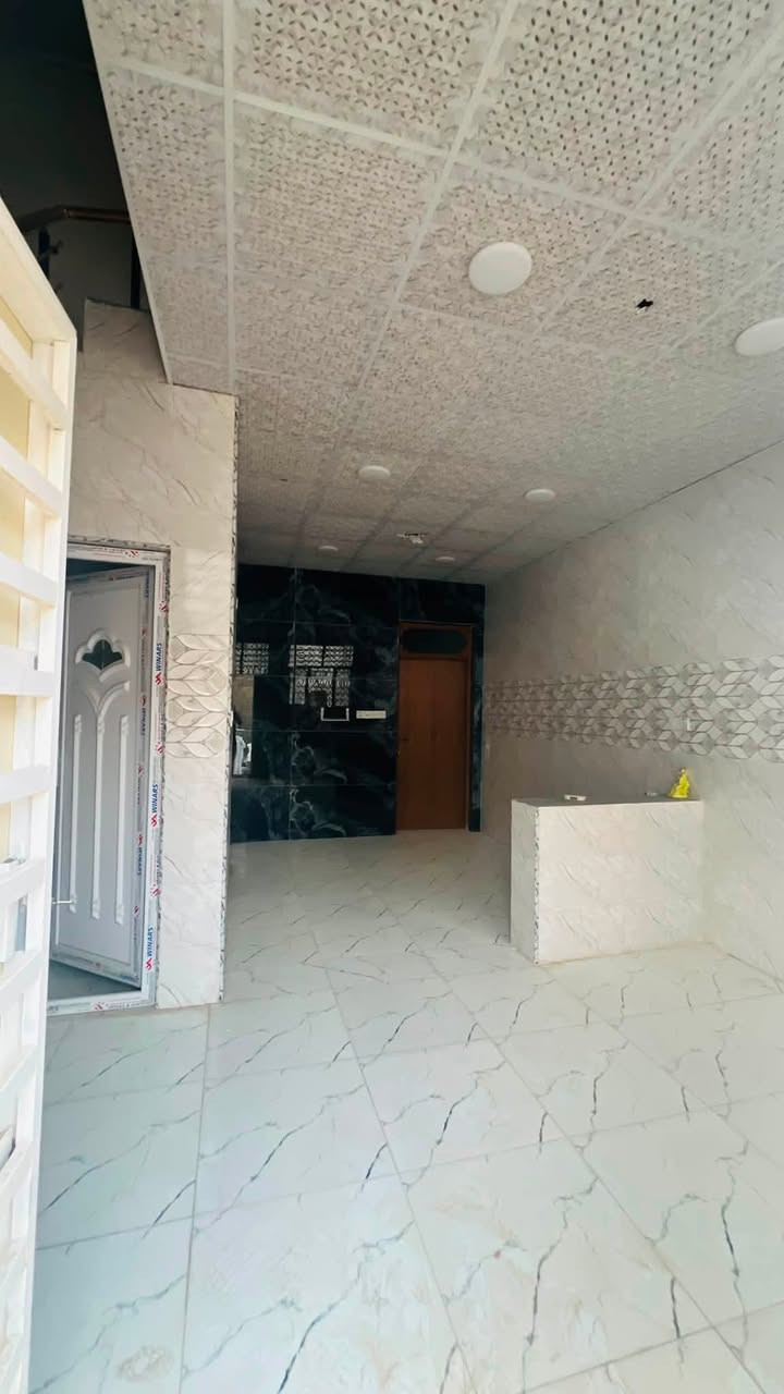 دار 50 متر للبيع
النداء  رقم العقار 46401
بناء جناي درجه اولى طابق واحد
للتواصل ***********
