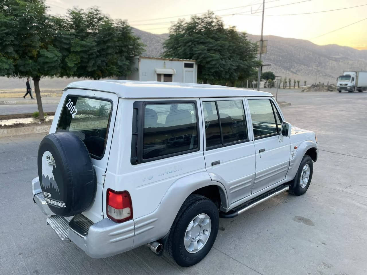 گالوبەر 2002 V6 مەکینە 3000بیلاد. تەبریدوگێڕو مەکینەو ئەکسل و هەموشتێکی بەشەرت توندوتۆڵی و کارەبای هەموی بەشەرت  بێ دەعم وبێ لێدراو بێ بۆیاغ بەس بستیک ونیو بۆیاغی هەیە ماشاءاللە زۆر پاک ماوەتەوەتنجیل و گەرمی فڵچەو گێچەکانی کامل مەزبوتە .ئاڕمی انساخ هەولێری لەگەڵە من بەشەرت کێشەی مەدەنی ئەیفرۆشم گۆڕینەوە ناکەم شوین دەوروبەری ڕانیە *********** فایبەر واتساب  24گەڵا مجالێکی کەم رانية, السليمانية

نص مكتوب في الصور:
- 2002