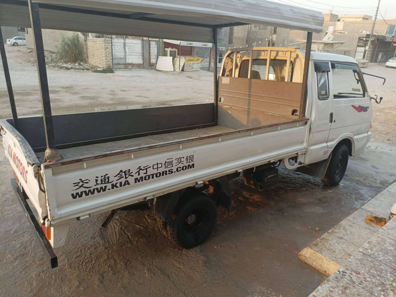 السلام عليكم كيا بنكو موديل 1996سياره خير من الله تخم تاير جديد حداديه جديده كهربايات شغاله بس المكينه بدايه خيط كلج جديد كير كفاله اكسل خير من الله السعر 55 للاتصال ***********
