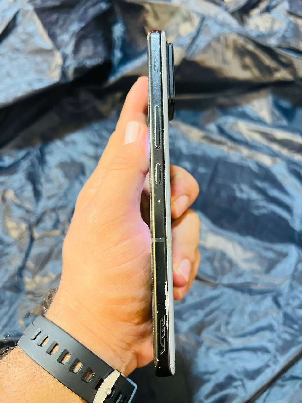 ROG Phone 8 • 12GB رام • ٢٥٦ غ.ب