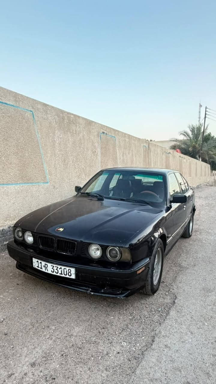 بي ام 525مسكر فانوص مديل ٩٤ اصل ٢٥
تبريد ثلج ياباني
كير ياباني
حدادية امامي خلفي شرط واكسل
لون اسود كحلي باسمي سنوية لل٢٩شهر١١
مكينة تنقص بس ترايك وين ميعجبك
خياسات كلهة معمرة
دبل ايرباك دبل جكمجة
مصبوغة حزام بدون قمارة
بيهة ضربة بسيطة جدا جاملغ خلفي
#للتواصل***********واتساب بغداد, العراق
