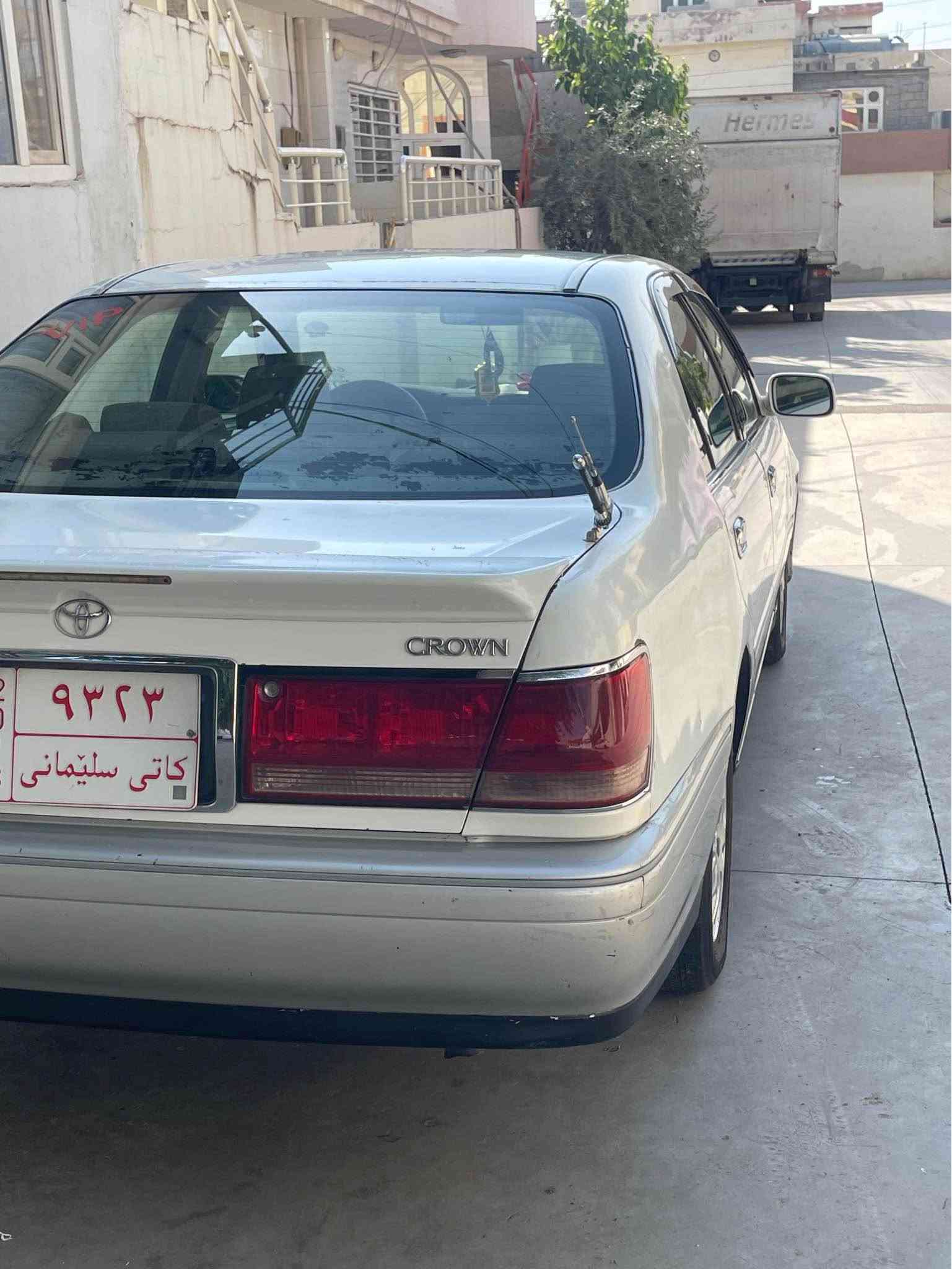 سەرەتا بە ناوی خوا 
مەلیکە براوە براوە 
مەلیکە براوە بۆ فرۆشتن نمونەی لۆکی و جوانی براوە 
٢ دوگمە 
مۆدێل ٢٠٠٢
دوا کریستال 
مەکینە D4گەورە 
سەقفی وەک شوشە 
پێش و دوا لۆک لۆک 
ناونیشان سلێمانی 
ژمارە تەلەفون:***********
تکایە تەلەفون کەن جوابی نامە نایەمەوە 
سعری ٣٨ گەلا و معامەلە السليمانية, العراق
