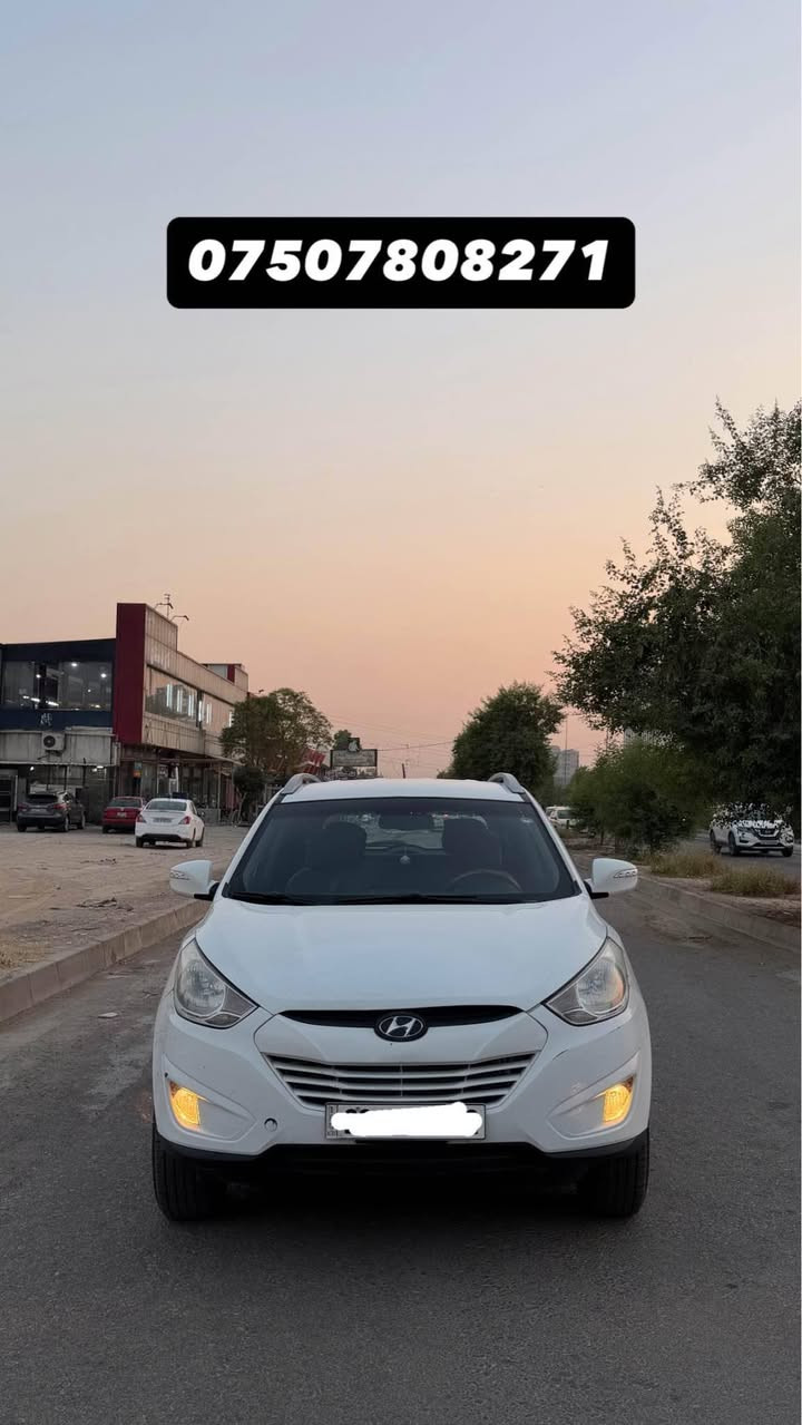 � هیوندای تووكسون  ٢٠١٣ – خەلیجی

• شاشەی ئایپاد
• کامێرا و حەساس
• ئاوێنەی کارەبایی
• گێری ئۆتۆماتیک و عادی
• کۆنترۆڵی ستێرینگ و ڤۆڵیوم
• لایت ئۆتۆ
• عەدەسەی جوڵاو
• سوکان و فۆرمیکا
• لە سفەرەوە یەک دەستە تا ئێستا
• گێر و مەکینە بە شەرت نەکراوەتەوە
• سەنەوی و ژینگەو هەموو شتێکی نوێیە
• بە ناوی خۆمە

🔧 بارودۆخی بۆیاخ:
جاملۆغی دواوە و دەرگای پشتەوە سەکەن بۆیاخە.
لەگەڵ دەرگای سەکەن نیوەی بۆیاخە، هەروەها لەگەڵ ڕبعی بونێت.
واتە: ٢ پارچە + ٢ نیوە پارچە.
کەمێک ژوورەوەی گرتووە.

💰 نرخ: ١٢٢ وەرەقە — مەجال هەیە

*********** أربيل, العراق
