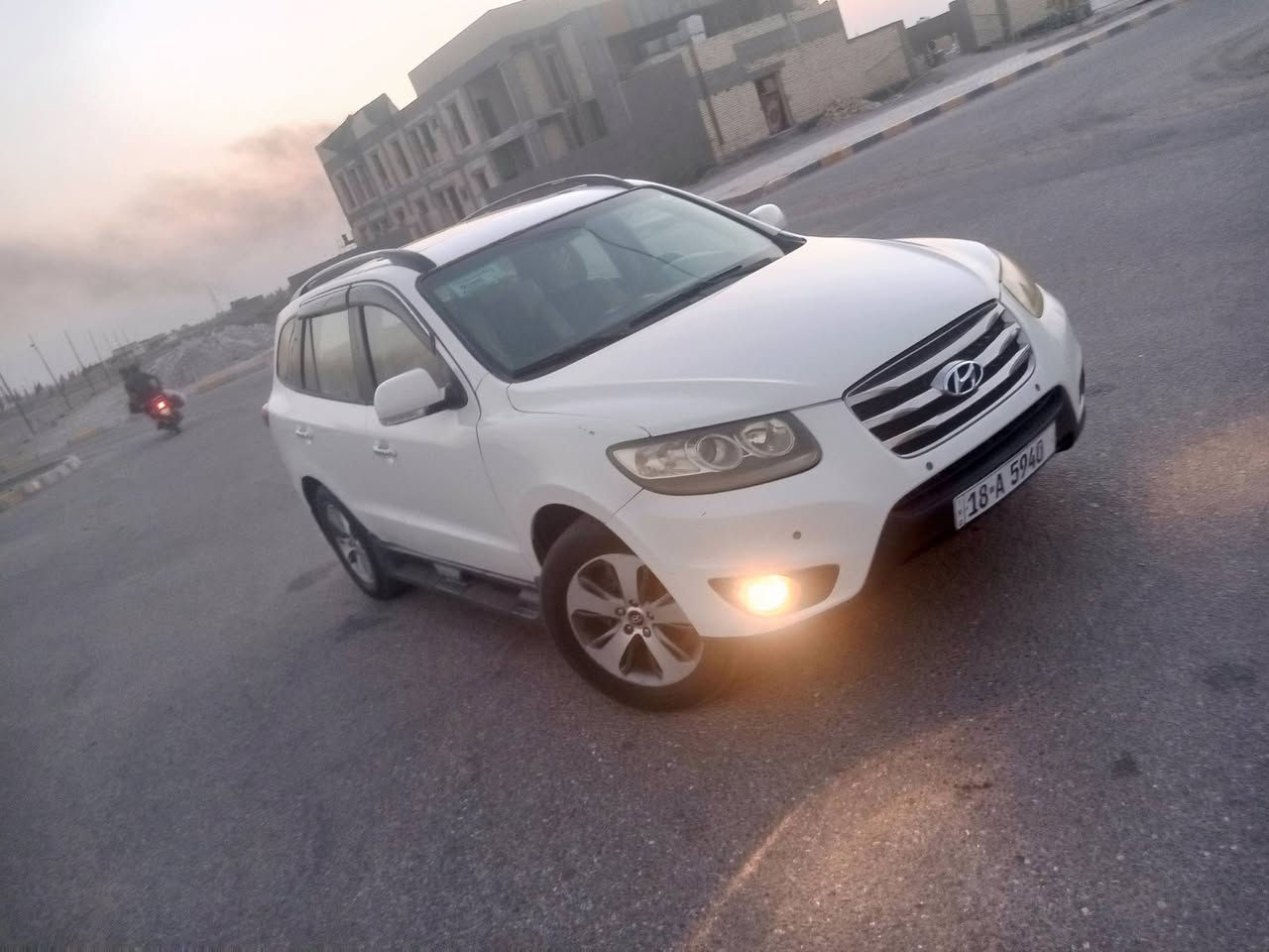 السلام عليكم هونداي سنتافي 2012خليجي فول واحد على واحد بصمه فتحه كشنات كهرباء كامره حساسات شاشه كبيره رقم بابل دولي بسمي سنويه لل 30 فورويل  سته سلندر سبعه راكب اتلث قطع تبريد دشبول ليزري سياره فول وجاهز مكينه كير حداديه جديده تبريد ثلج اتلث قطع بصمه ابواب بصمه جنطه سياره بيه تجيه بسيطه جدن وصبغ عام  سعر 106سعر بلاش بيع مستعجل رقم الهاتف ***********

