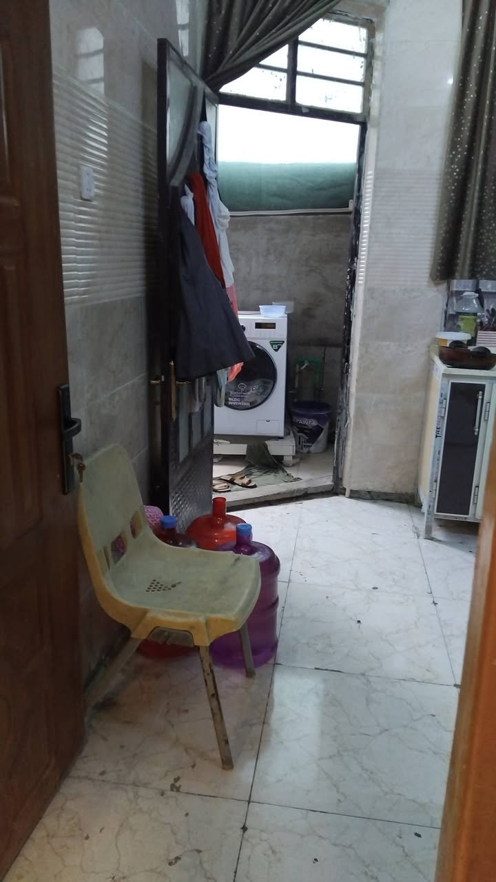 بناء جديد • ١٠٠م • غرفتين