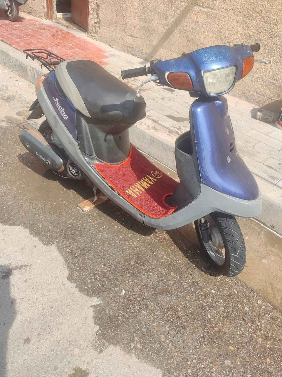 دراجه بطه للبيع نضيفه كامله وجاهزه كفراته اصليه مكينه ناعمه شاصي مكفول كهربائيات شغاله هورن لايت بگ لايت اشاير كله شغال عوزه بس باتري لسعر 250 مكاني كربلاء امن داخلي ***********
