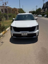 سورنتو 2025 خليجيه مكفوله ماشيه35000 سعر 250 ورقه هاتف 07816838790