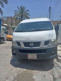 نيسان • ٢٠١٥ • حي اور