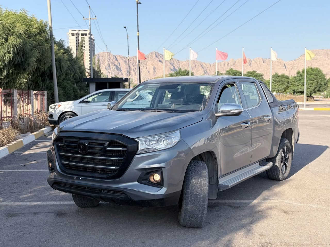 CHANGAN 2023
بەسمە شاشە گەورە کوشن جڵد دەبڵ ئەکسل ٣٠ هەزار رۆشتووە گێج ئەلیکترۆنی تحدیل سورحە لایتی پێش و پشت لید زۆر مواسەفاتی تر
سەیارەکە ٤ پارجەی پەمپە 
رقم بەغدا سحری 98 گەلاو و مەجالێلی برایانە 
*********** رانية, السليمانية
