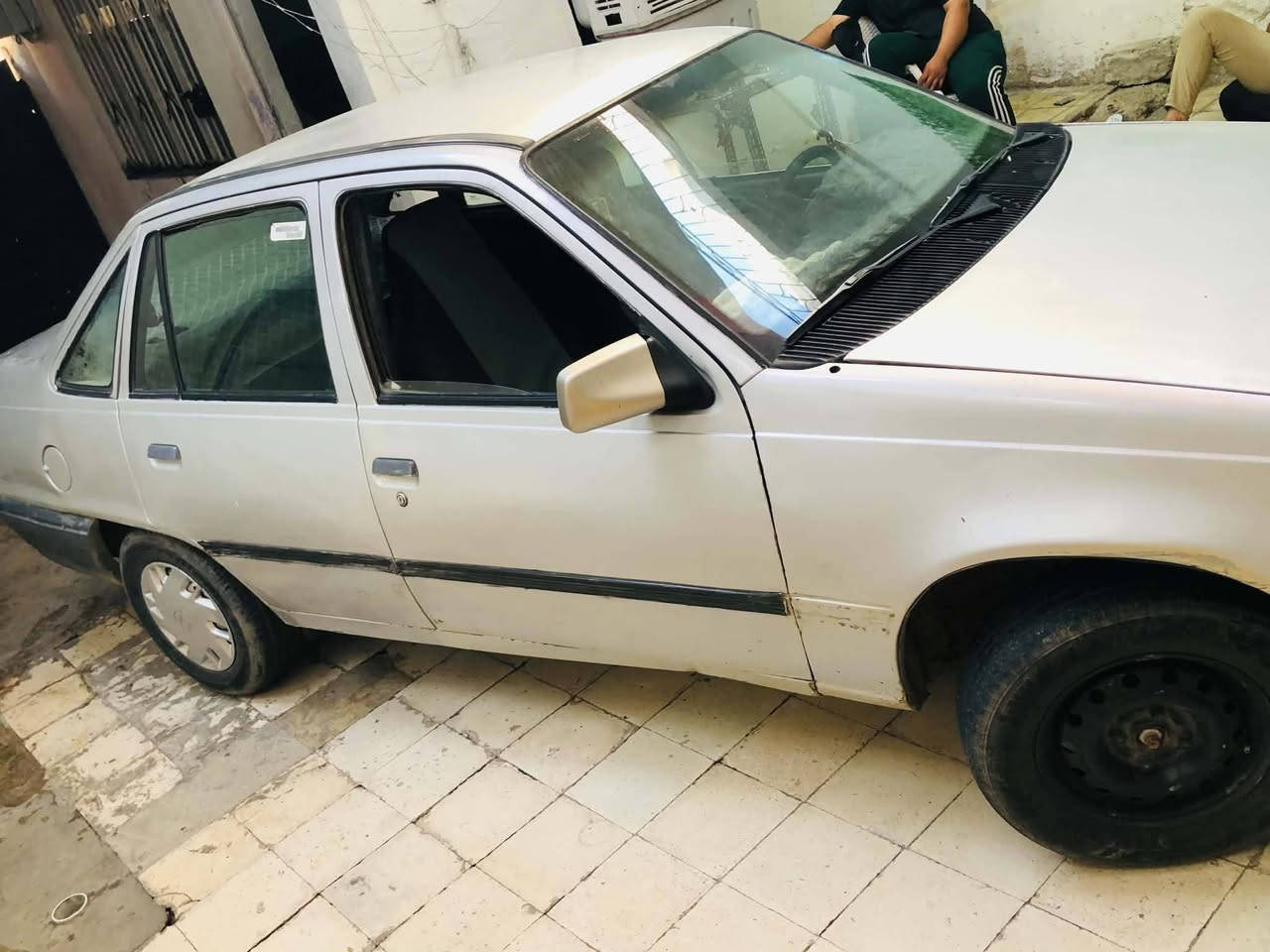 السلام عليكم سياره كاديت موديل89 سنويه 31 شرط التحويل السعر 18 بيها مجال  الموصل الايمن الاتصال عل رقم ***********
