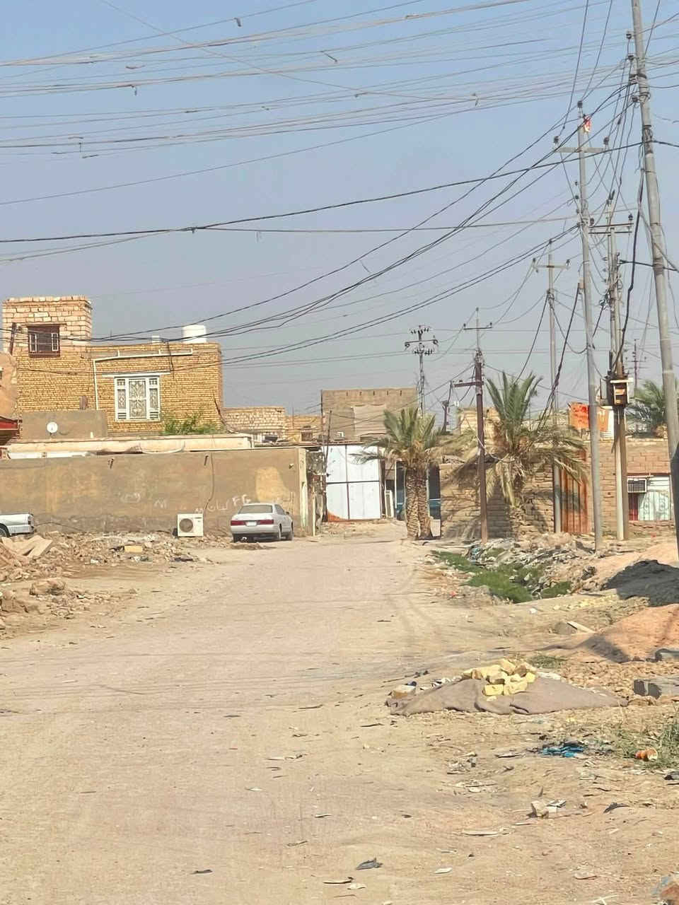 سلام عليكم قطع ارض للبيع  مساحه 100متر عنوانها الدجين شارع حجي كشكول فرع حسينيت اهل البيت  بل فرع مال اسواق ابو محمد الشمري الكاع مساحتها ميتين ابيع الميه الوره او الكدام هم عادي كلمن او سعرها ***********هاذه رقمي اي ستفسر انه خادم

