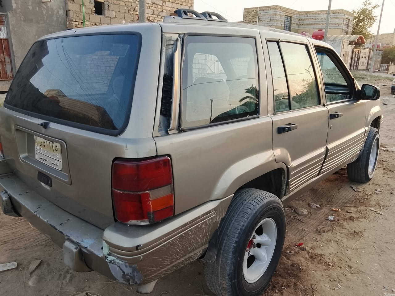 السلام عليكم البيع جيب شيروكي موديل 1996رقم قادسيه مكينه وكير دفتر الجبير السعر 30وبيه مجال مراوس اروس مكان السياره الدوانيه قضاه الشاميه رقم الموبايل ***********
