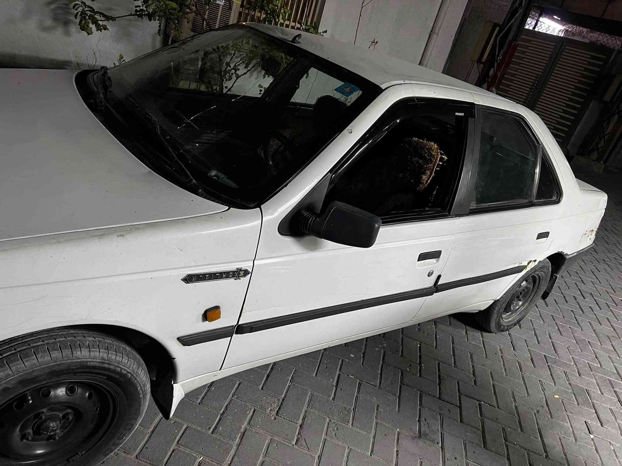 سلام عليكم للبيع
بيجو روى خصوصي بأسمي سياره ( مكفوله من ضربه و صبغ و تبديل مكفوله ) كير مكينه خير من الله تبريد شغال تدفئه شغاله كله كامله سياره حلوه بس بيه بل كشر ملاحضات بسيطه تصلح عل بارد موضح بل صور. منضومه زنون  

سياره مصوره عل وصخ ممغسوله و ليل 

اعيد و اكرر مابيه قطره صبغ و لا تبديل 

مكان بغداد رصافه للستفسار *********** مصطفى سعر ٣٢ وبيها مجال للشراي
