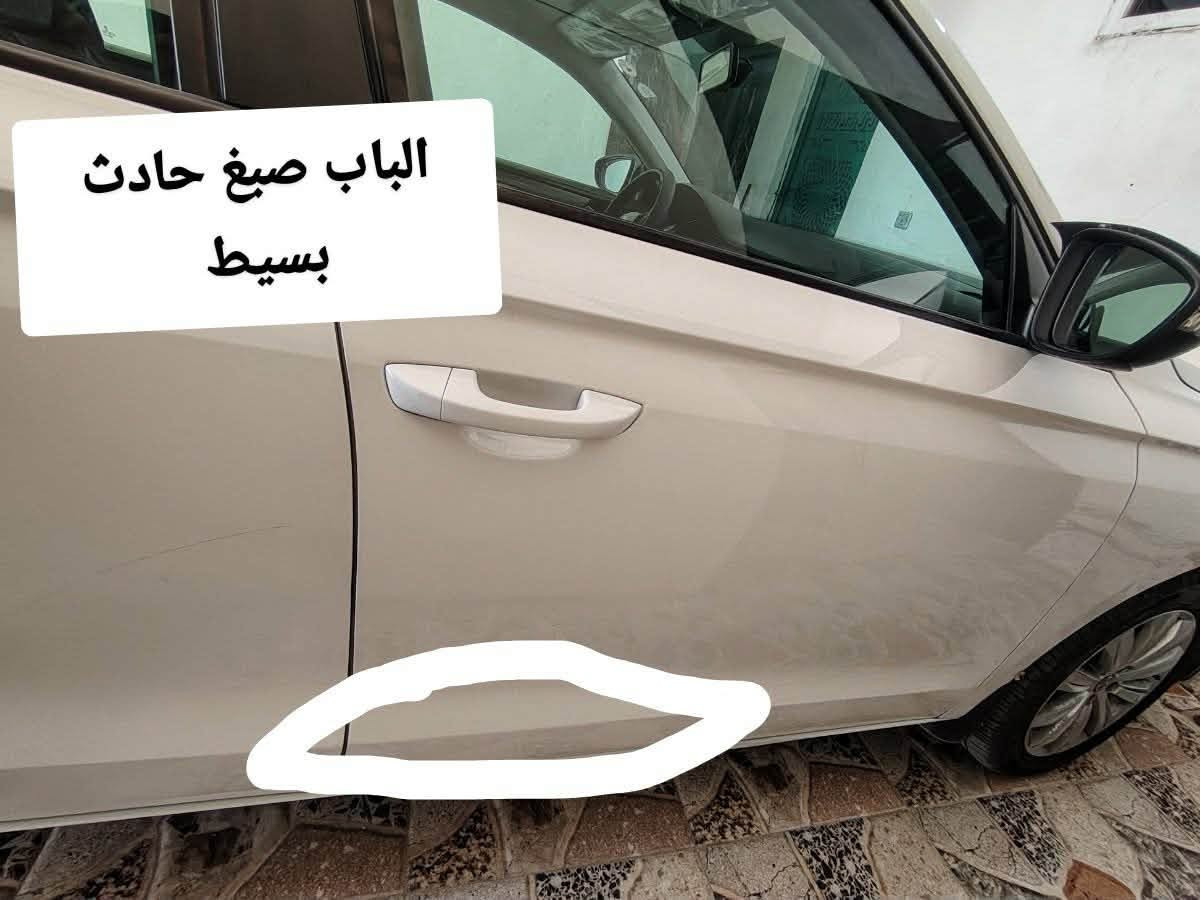 فولكس واكن بورا 2022
سيارة جاهزه بدون نقص ضرر ماشر عليه فقط
ماشيه 80k سيارة جديده
محرك 1500  4سلندر تنفس طبيعي
السعر110 مجالها شي بسيط 
الشراب يتصل مكاني بيجي

***********

نص مكتوب في الصور:
- الباب صبغ حادث بسيط