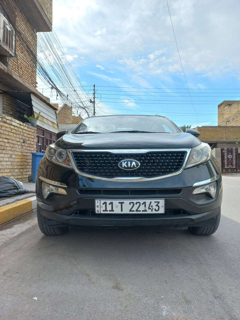 السلام عليكم سبورتج موديل ١٦ بسمي سياره جديده بمعنى الكلمه تراي اذا مو زيرو تعاتبني الف دينار متصرف عليهه مكاني بغداد حسينيه *********** السعر ١٢٠ وبيهه مجال قليل
