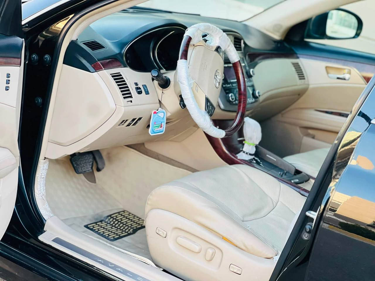 🚗 Toyota Avalon 2011 (خەلیجی)

🔹 مۆدێل: ٢٠١١ (خەلیجی)
🔹 مواسەفات: لیمت (قەپات مواسەفات)

تایبەتمەندییەکان:

• سڵاید
• کوشنی جڵد
• کوشنی سارد و گەرم
• پەردەی دواوە
• ناوزەرد
• حاسەی پێش و دوا

دۆخی سەیارە:

• بێ بۆیاخ
• بێ کرانەوە
• گێر و مەکینە بەشەرت، هەرگیز نەکراونەتەوە
• رەقەم و سەنەوی تازە
• بەناوی خۆمەوەیە

💰 نرخ: ١٧٣$

📍 شوێن: سلێمانی
رقم:*********** السليمانية, العراق
