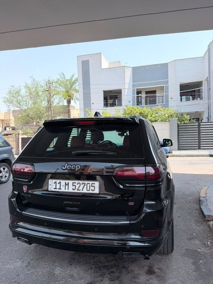 سلام عليكم
جيب 2020 خليجي فئة S 

هاي صورها وموضح كلشي بالصور 

وسونار موجود قديم ورا السونار نضربت عندي بالباب مال سايق والجاملغ وسويتها حار وصار بيها صبغ

السعر 25500$ وبيها مجال 

هسه السياره جاهزه الحمدالله مناقصها شي 

تريد تفاصيل اكثر اكتبلي عالواتساب وتدلل 

للاستفسار ***********

مكاني بغداد حي الخضراء
