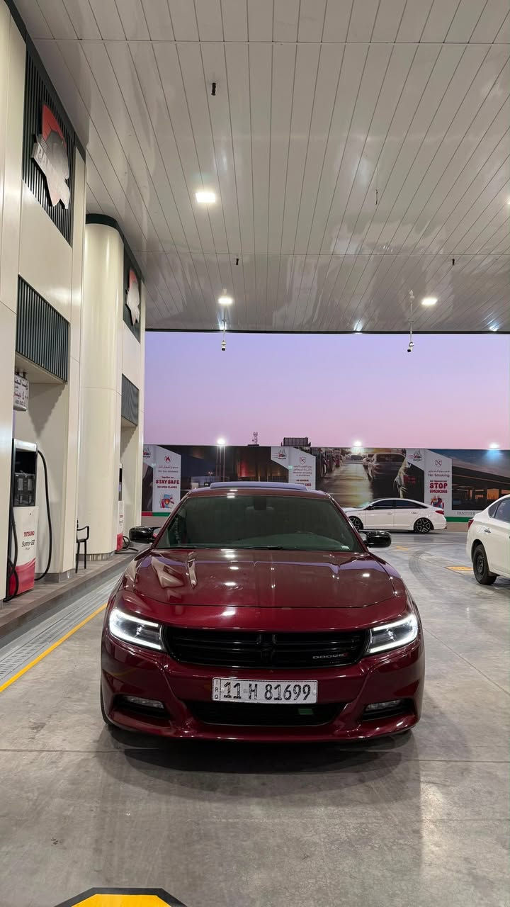السلام عليكم 
جارجر موديل 2019 (SXT PLUS ) اعلى فئه
فتحه سقف
كراسي تدفئه وتبريد + كهرباء بالكامل
كراسي جلد +ستيرن كهرباء وتدفئة 
خزن ميموري كشنات 
شاشه عربيه جبيره
بصمات تشغيل وبصمات أبواب
تشغيل عن بعد
نقاط عمياء ورادار جانبي + مري كهرباء وقلاب
وباقي مواصفات الـ PLUS معروفه 
السياره ماشيه (113 الف )
السيارة كفاله من الفتح والصبغ والتبديل 
السياره داخله تقرير فقط بدون نسبه وبدون قطره شرط الفحص 
رقم بغداد الدولي باسمي شخصيا سنويه وهزه جديده
صور (السونار وصور امريكا بالمنشور) مكاني بصره
للاستفسار ***********
***********
