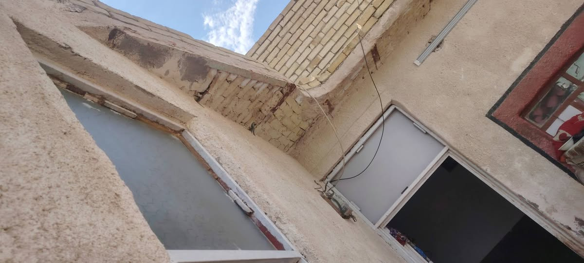 السلام عليكم
بيت للبيع مع الأثاث ركن ع شارعين المساحه 200 متر العنوان مقابيل كراج بيت ذويب طابقين 3 غرف جوه وغرفه فوك مع مجمع صحيات مجاريه ع البزل شارعه تبليط
الإستفسار الاتصال
***********
