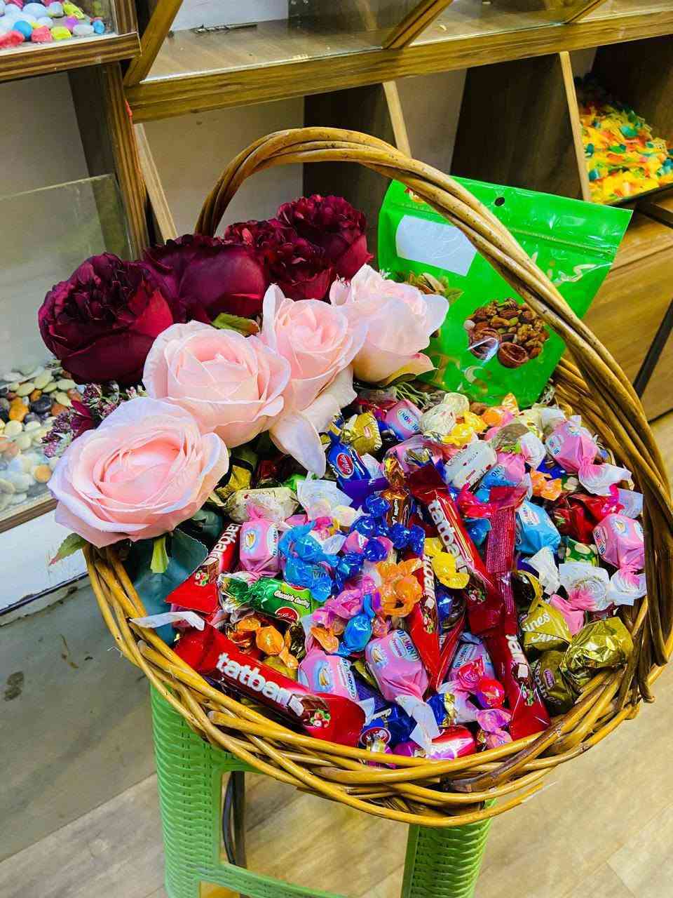 خلي هديتك مميزة ويانه
عوفو الشغلات التقليدية 
هيج هديا مميزة تبيض الوجه😉❤️‍🔥
العنوان : ديالى ـ المقداديةـ حي المعلمين ـ الشارع الرئيسي ـ بالقرب من مرطبات المودة 
***********
