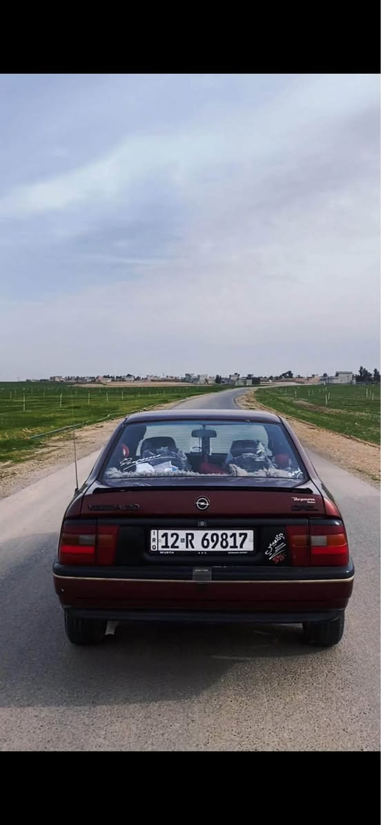 فكترا للبيع موديل 89 محدث 95 حجم 20 رقم نينوى دولي بسمي هزه وسنويه جديده السياره مسستمه كامل طخم تواير قبل سبوع شادو  كهربايات كلها شغاله السعر 42 وبيها مجال ***********
