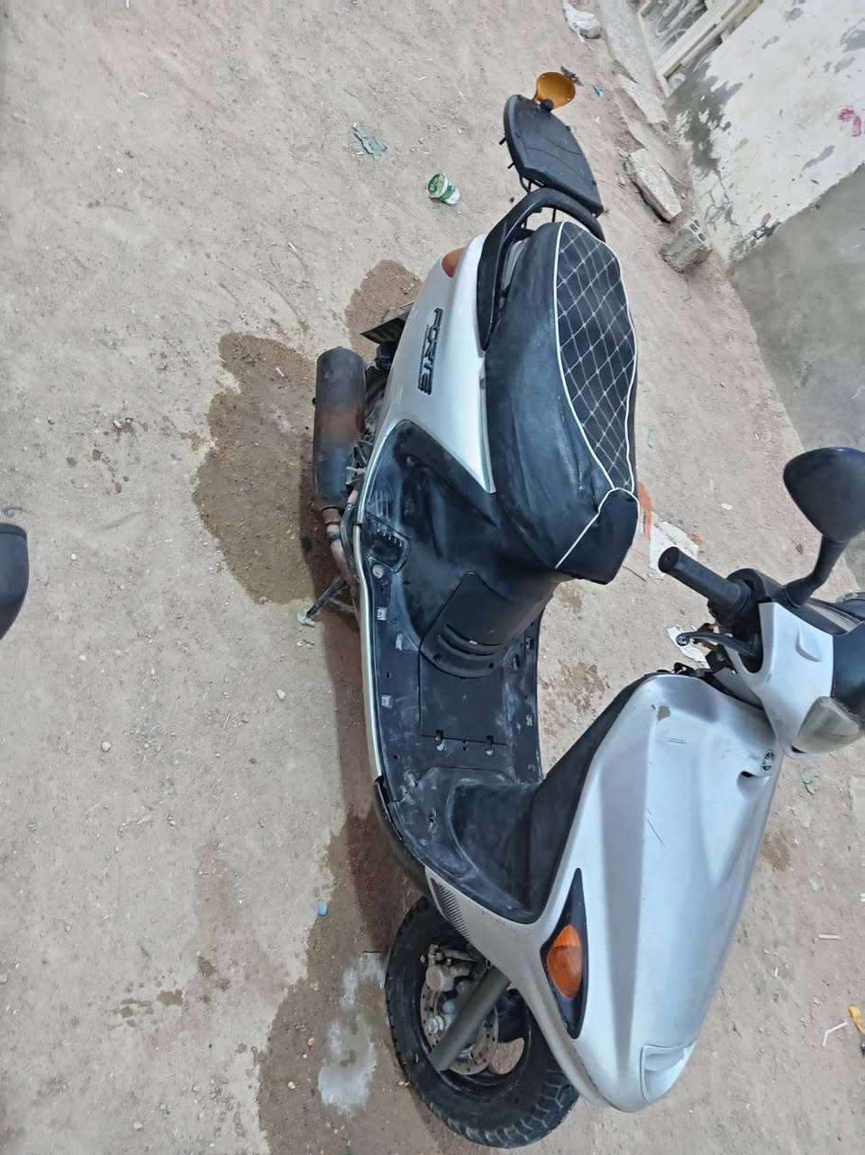 سلام عليكم فراشه فحل للبيع الدراجه كله شغاله سلف هندر كهربايات شغالات مكاني نجف السعر350الرقم***********
